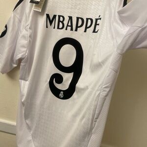Real Madrid jersey mbappe